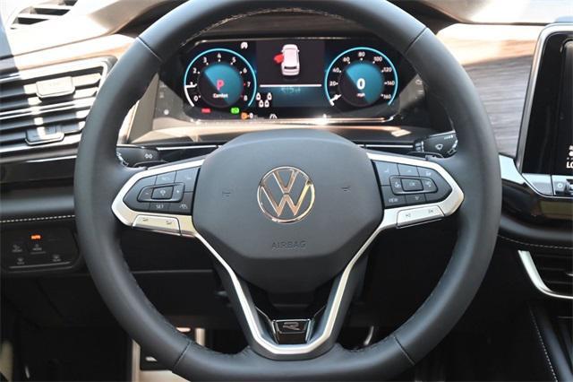 new 2025 Volkswagen Atlas car, priced at $51,527