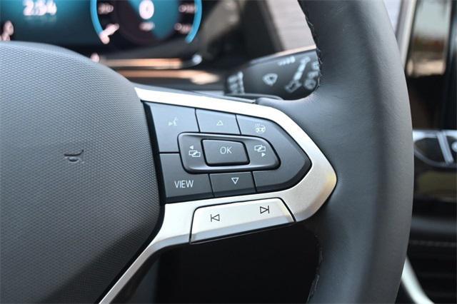 new 2025 Volkswagen Atlas car, priced at $51,527
