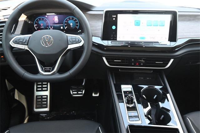 new 2025 Volkswagen Atlas car, priced at $51,335