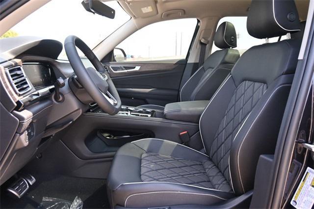 new 2025 Volkswagen Atlas car, priced at $51,335