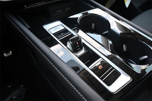 new 2025 Volkswagen Atlas car, priced at $51,335