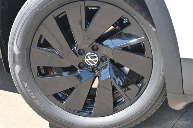 new 2026 Volkswagen Atlas car, priced at $46,286