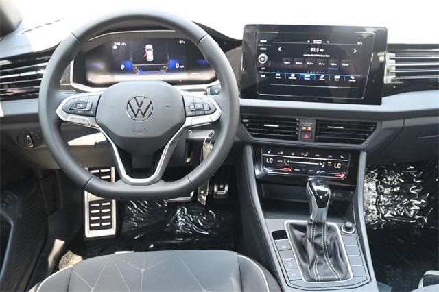 new 2025 Volkswagen Jetta car, priced at $24,661