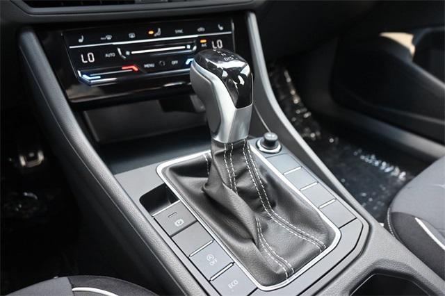 new 2025 Volkswagen Jetta car, priced at $24,661