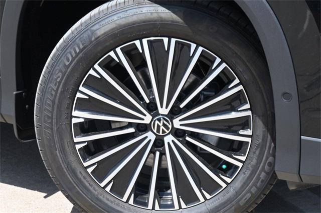 new 2025 Volkswagen Tiguan car, priced at $29,410