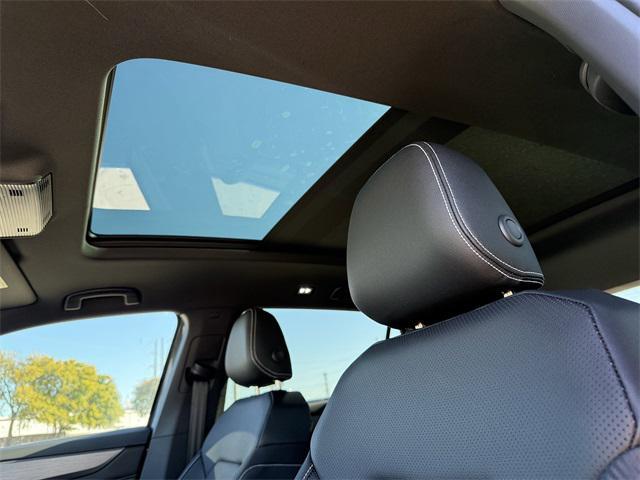 new 2026 Volkswagen Atlas Cross Sport car, priced at $46,414