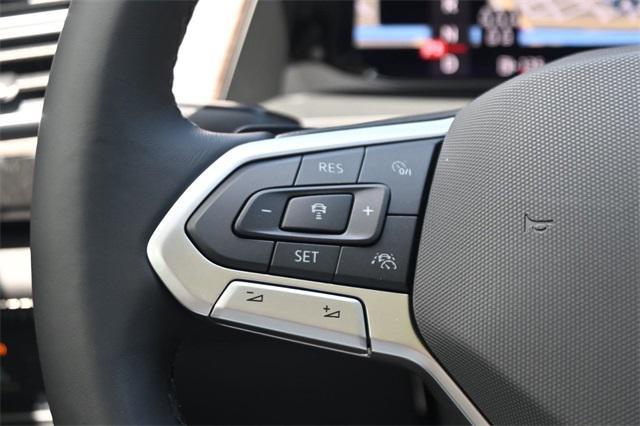 new 2025 Volkswagen Atlas car, priced at $49,374