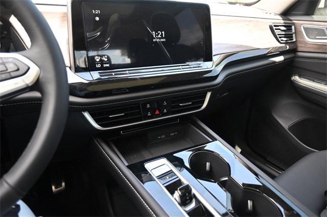 new 2025 Volkswagen Atlas car, priced at $49,374