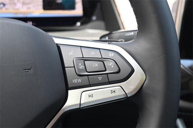 new 2025 Volkswagen Atlas car, priced at $49,374