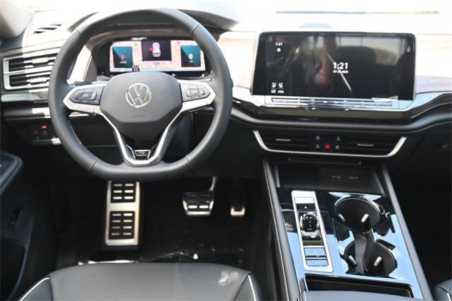 new 2025 Volkswagen Atlas car, priced at $49,374