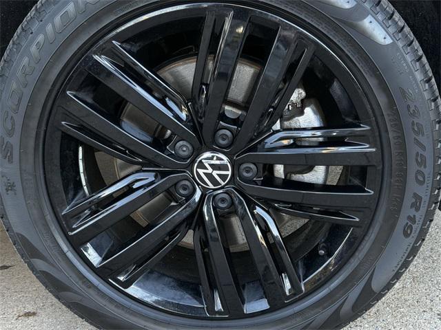 used 2022 Volkswagen Tiguan car, priced at $24,998