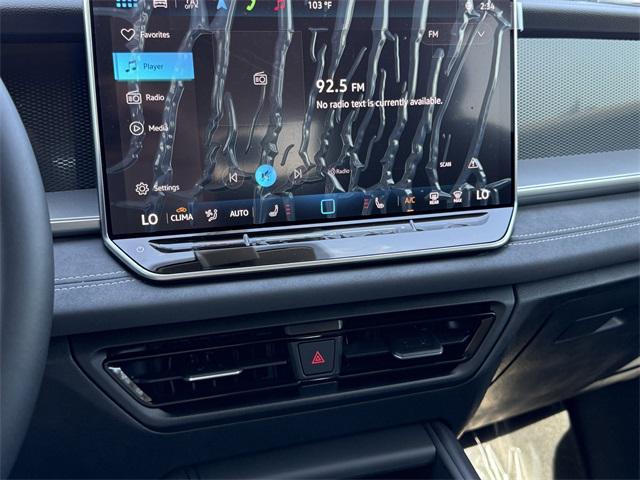 new 2025 Volkswagen Tiguan car, priced at $33,958