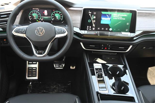 new 2025 Volkswagen Atlas car, priced at $51,335