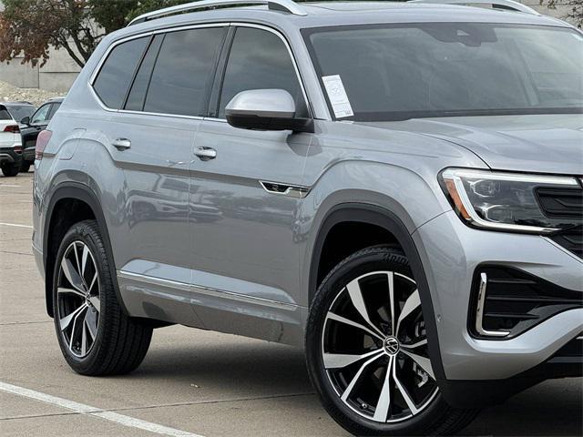 new 2024 Volkswagen Atlas car, priced at $49,146