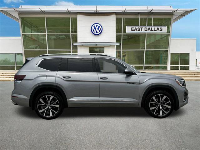 new 2024 Volkswagen Atlas car, priced at $49,146