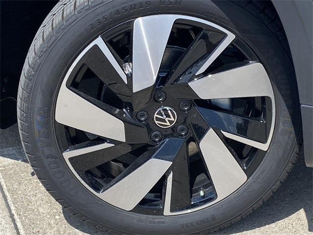 new 2024 Volkswagen Taos car, priced at $34,040