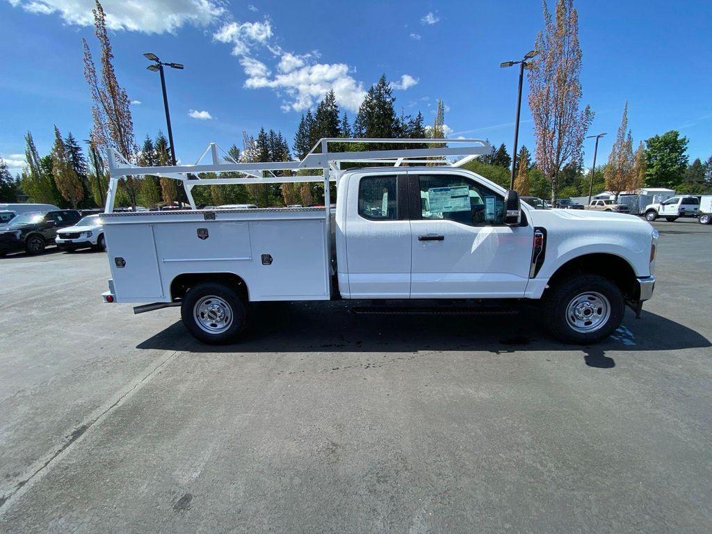 new 2025 Ford F-250 car, priced at $68,897