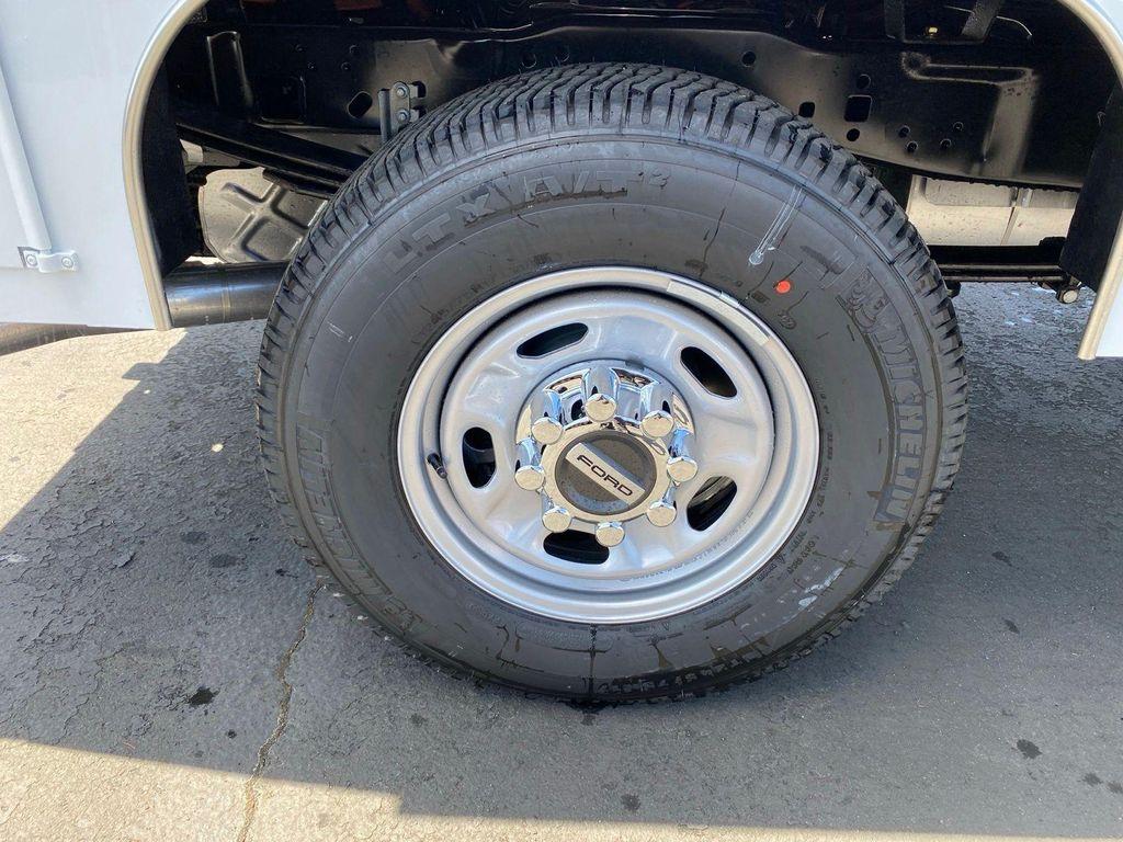 new 2025 Ford F-250 car, priced at $68,897