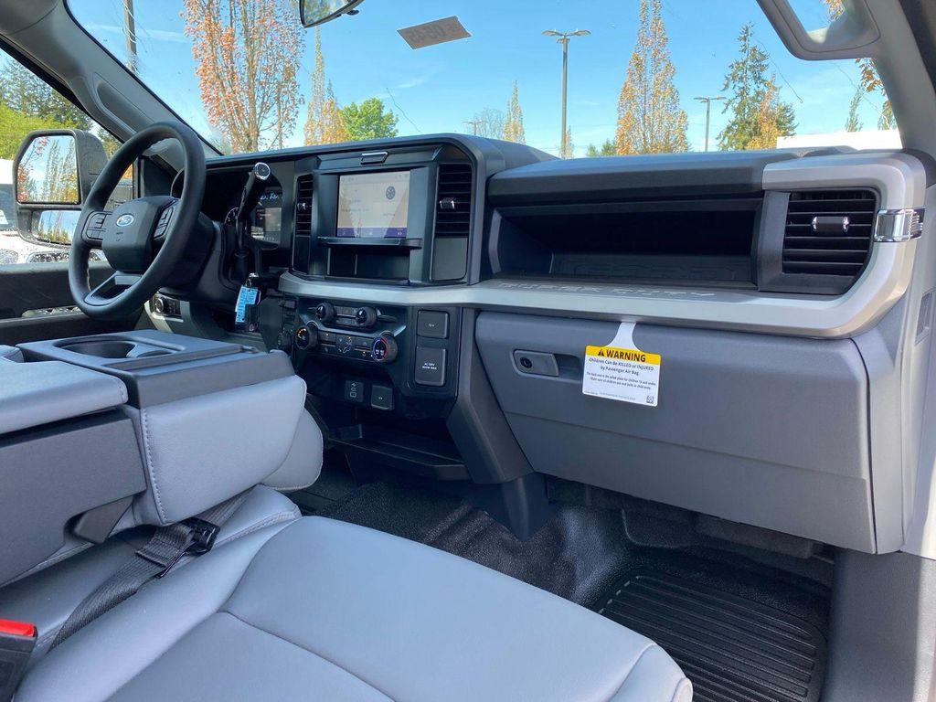 new 2025 Ford F-250 car, priced at $68,897