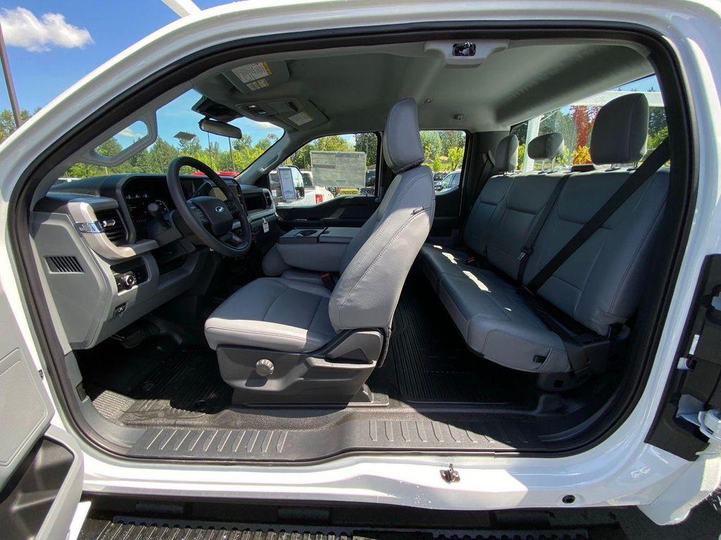 new 2025 Ford F-250 car, priced at $68,897