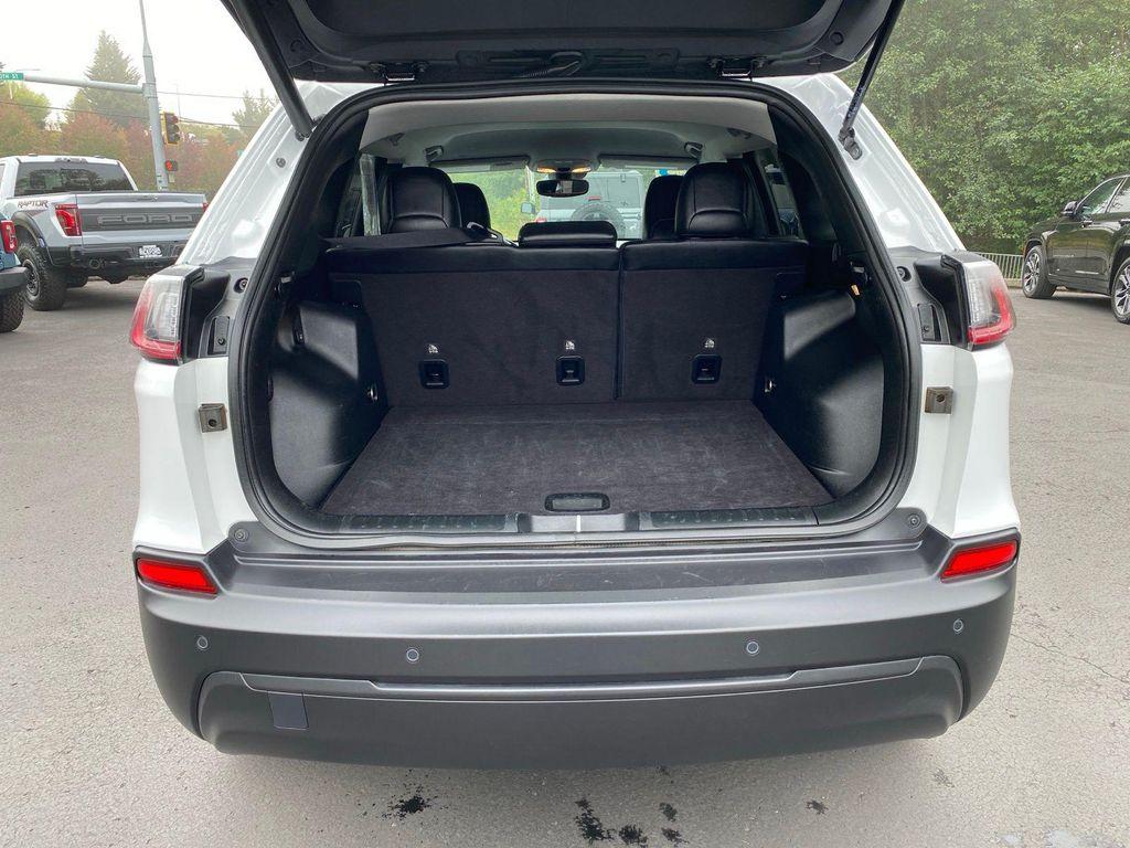 used 2023 Jeep Cherokee car, priced at $21,872