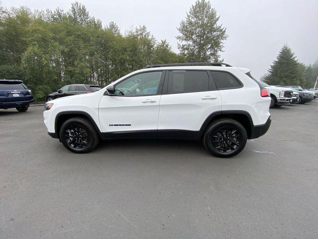 used 2023 Jeep Cherokee car, priced at $21,872