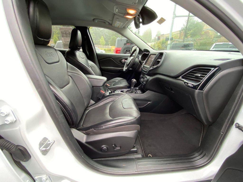 used 2023 Jeep Cherokee car, priced at $21,872