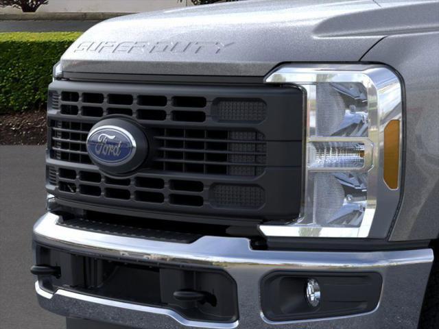 new 2025 Ford F-350 car, priced at $70,120