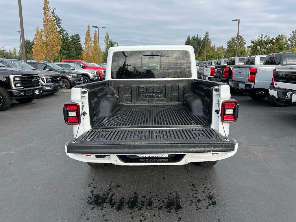 used 2023 Jeep Gladiator car, priced at $35,695