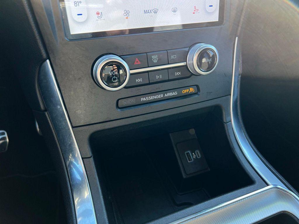 used 2022 Ford Edge car, priced at $33,277