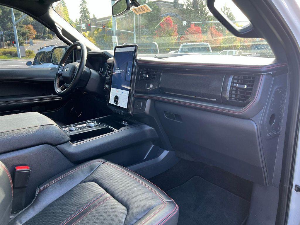 used 2022 Ford Expedition car, priced at $49,876