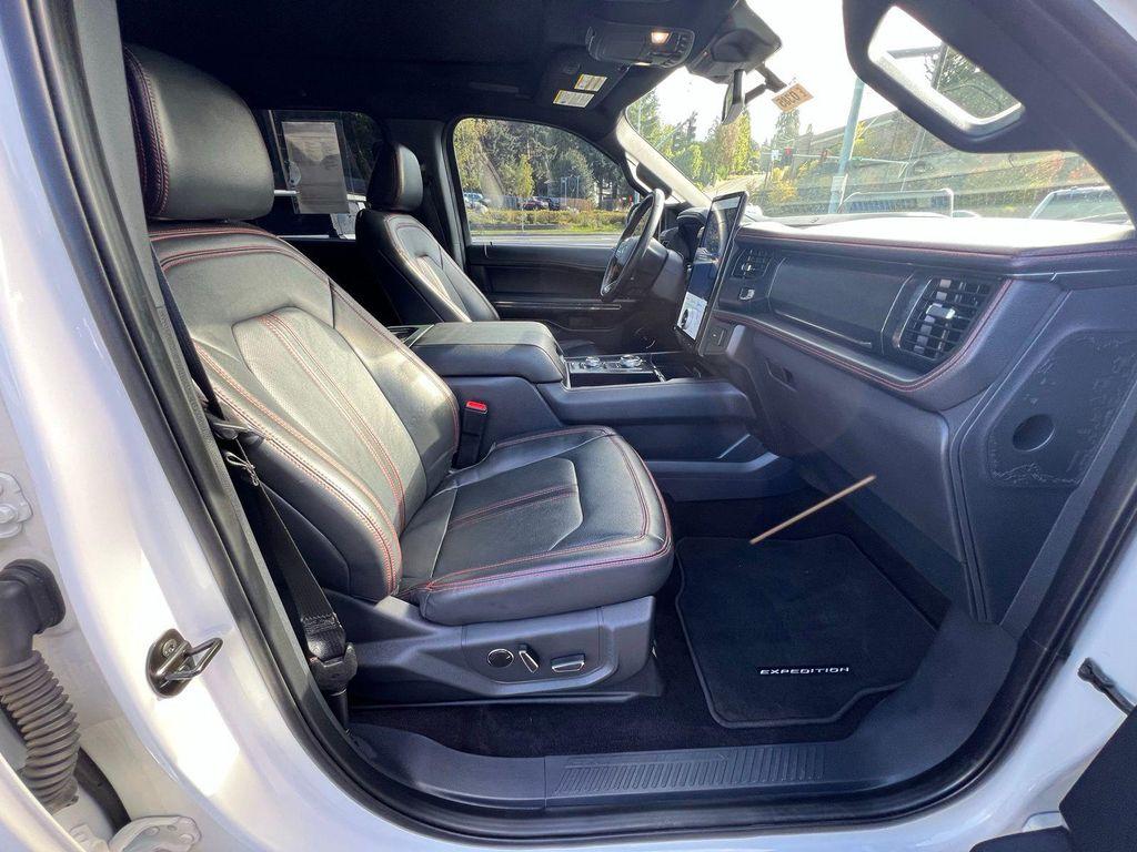 used 2022 Ford Expedition car, priced at $49,876