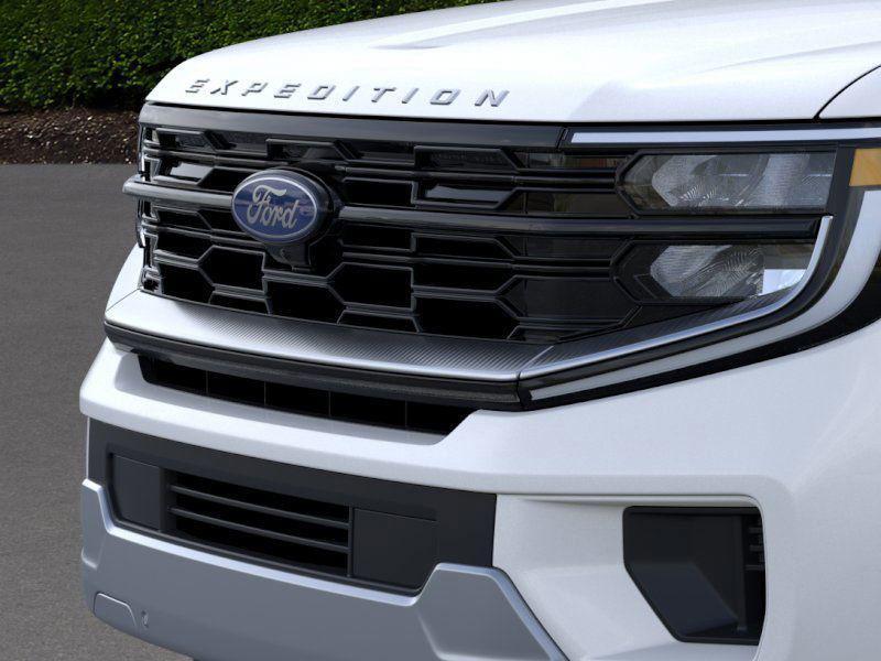 new 2025 Ford Expedition car, priced at $94,605