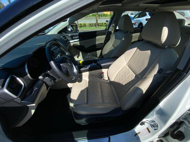 used 2022 Nissan Maxima car, priced at $29,987