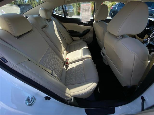 used 2022 Nissan Maxima car, priced at $29,987