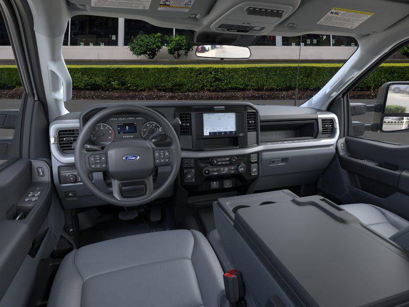 new 2025 Ford F-450 car, priced at $66,080