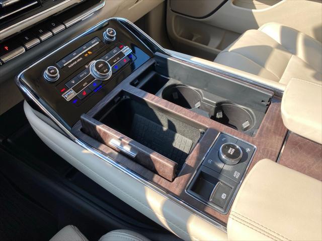 used 2021 Lincoln Navigator car, priced at $52,980