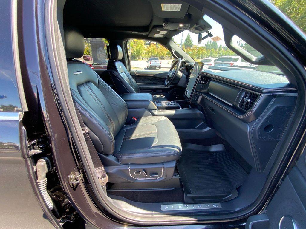 used 2023 Ford Expedition car, priced at $59,972