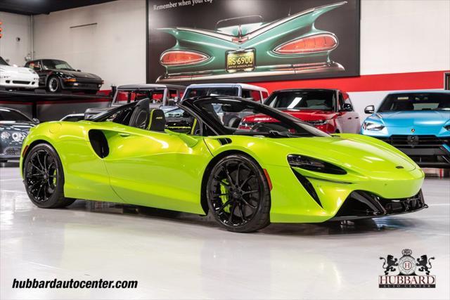 used 2025 McLaren Artura car, priced at $299,000