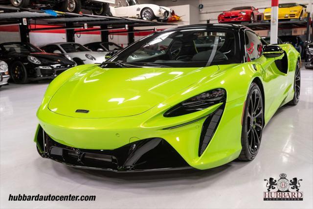 used 2025 McLaren Artura car, priced at $299,000