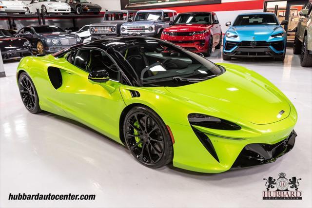 used 2025 McLaren Artura car, priced at $299,000