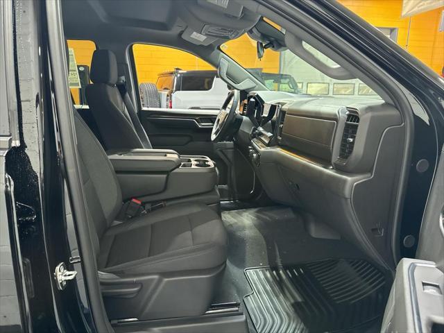 new 2025 Chevrolet Silverado 1500 car, priced at $53,673