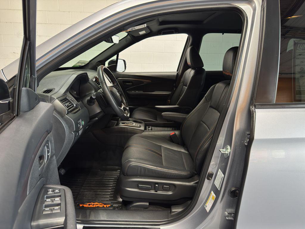 used 2022 Honda Passport car, priced at $33,540