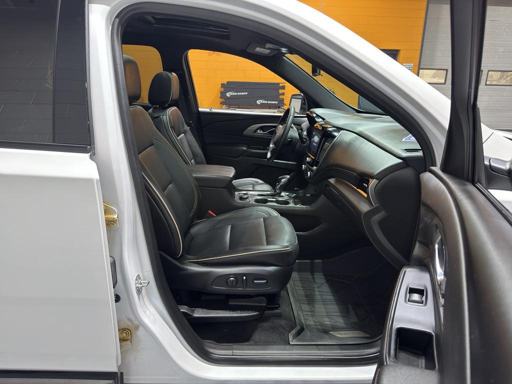 used 2024 Chevrolet Traverse car, priced at $44,735