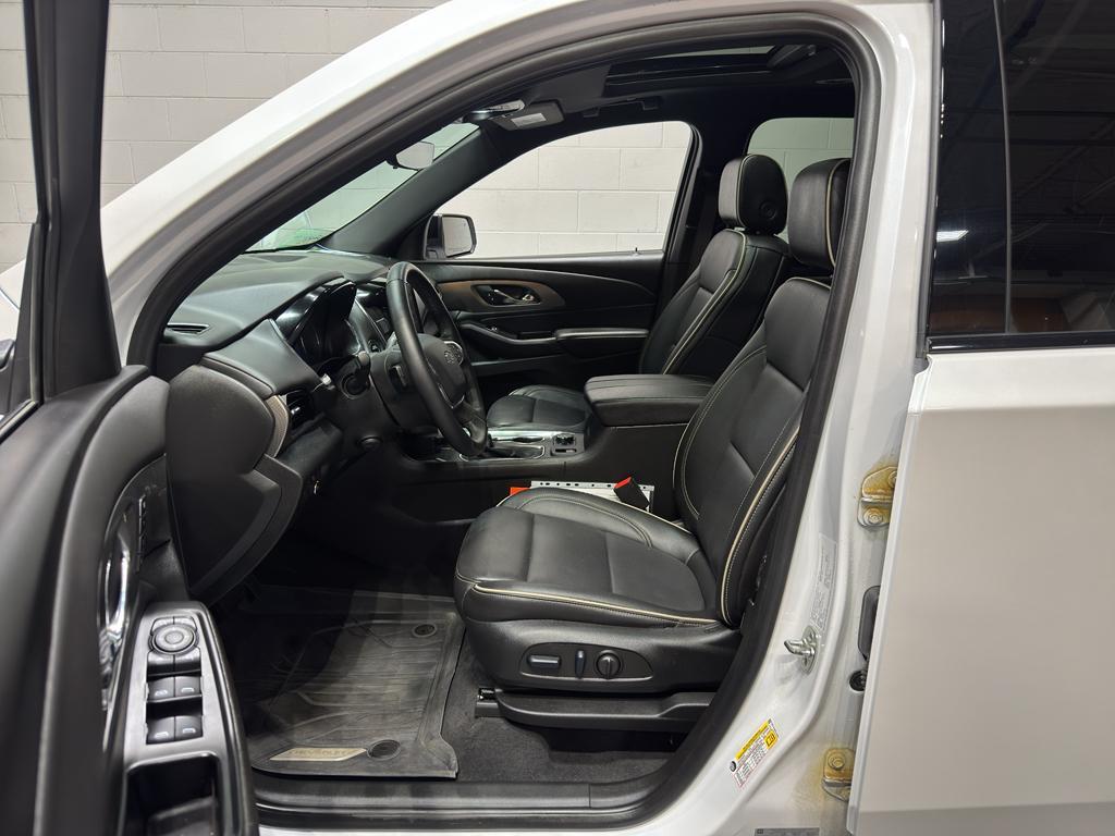 used 2024 Chevrolet Traverse car, priced at $44,735