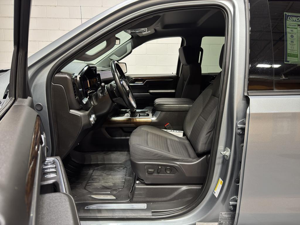 used 2025 GMC Sierra 1500 car, priced at $53,635