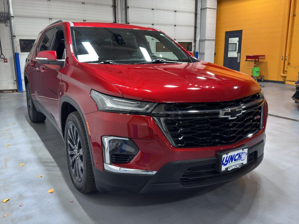 used 2022 Chevrolet Traverse car, priced at $29,785