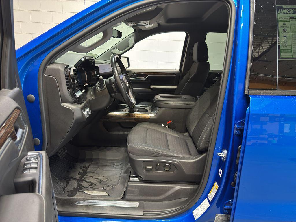 used 2022 GMC Sierra 1500 car, priced at $43,985