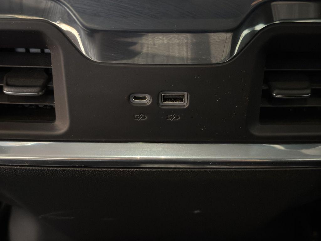 used 2022 GMC Sierra 1500 car, priced at $43,985