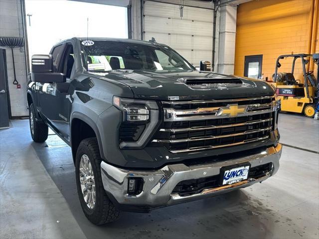 new 2025 Chevrolet Silverado 3500 car, priced at $81,885